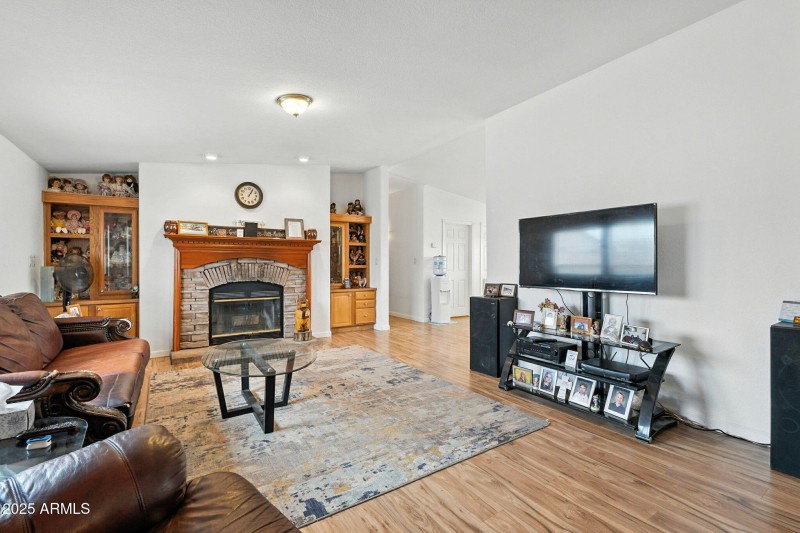 16-web-or-mls-Horseshoe -16