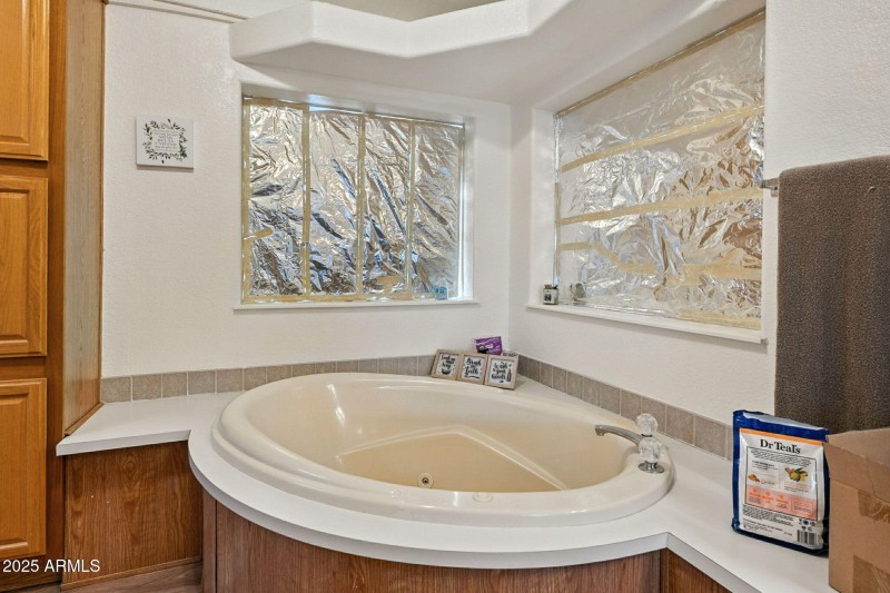 38-web-or-mls-Horseshoe -38