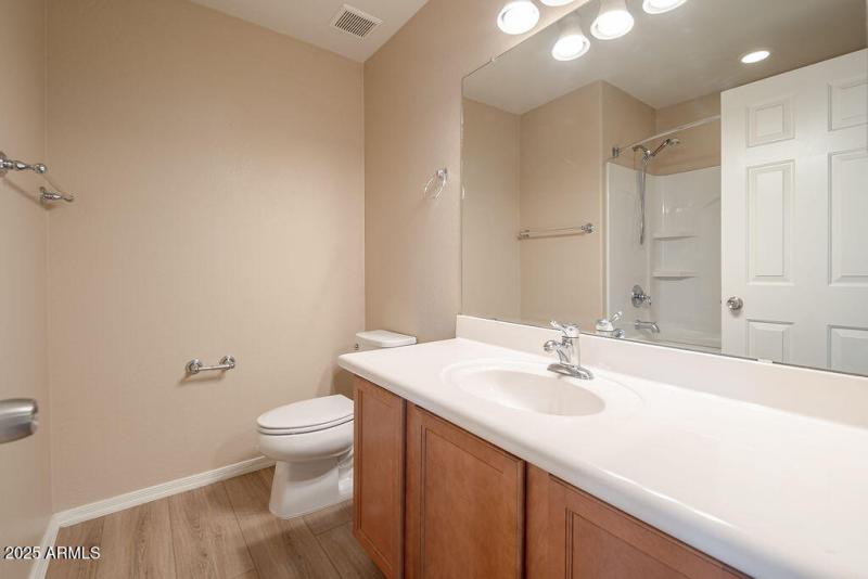 20250729_26197-W-Potter-Dr_18