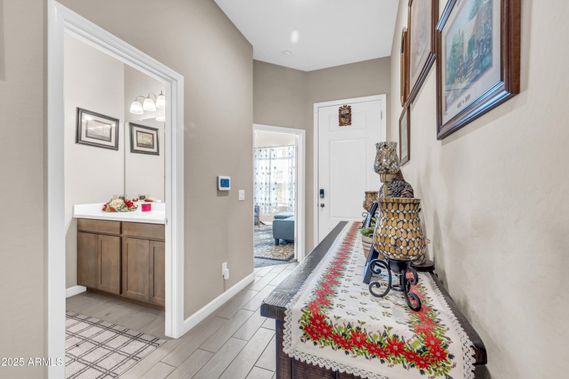 41072 W Hillman Dr-24