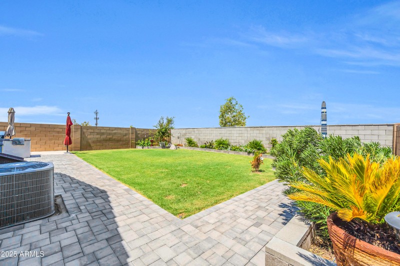 41072 W Hillman Dr-31