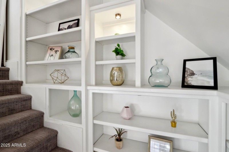 39-web-or-mls-E Weldon Ave-015