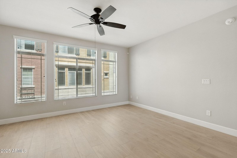 19-web-or-mls-94th-19