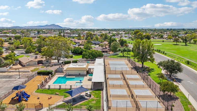 35-print-W Continental Dr-S2708-035