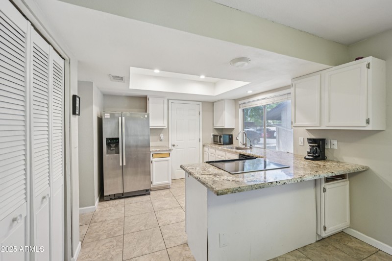 11-print-W Continental Dr-S2708-011