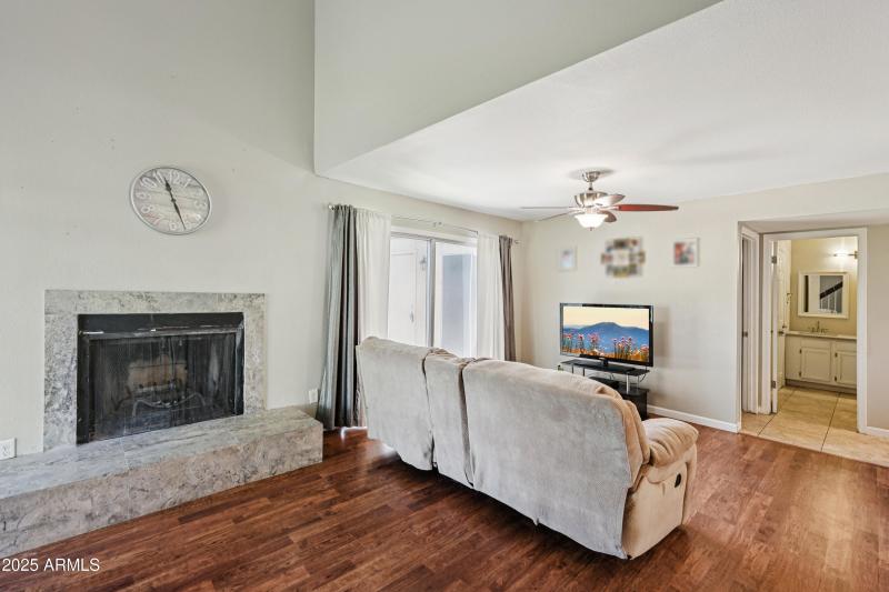 5-print-W Continental Dr-S2708-005