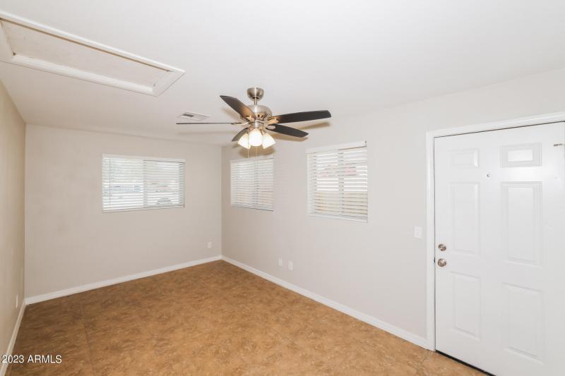 020-photo-living-room-12308979