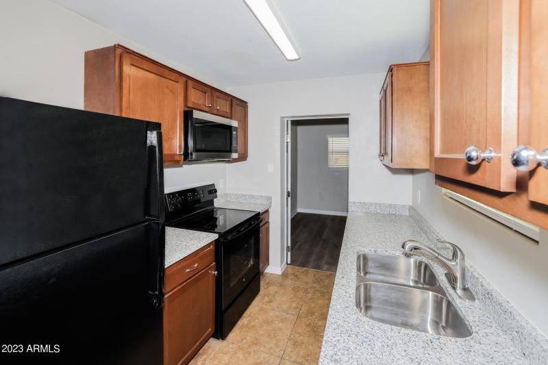 021-photo-kitchen-12308981