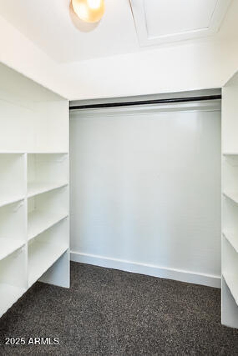 502 1100 West Street W MLS-38