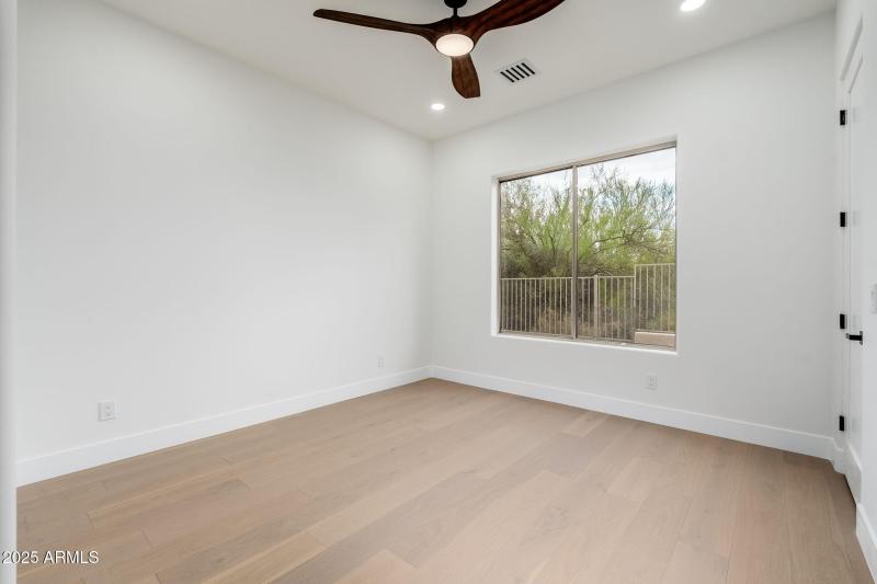 11917 E Mariposa Grande Dr - 40