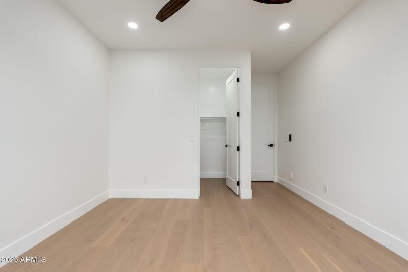 11917 E Mariposa Grande Dr - 44