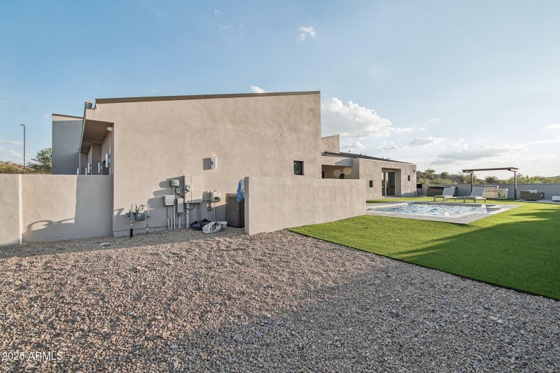 46-web-or-mls-W Estes Way-S2708-046