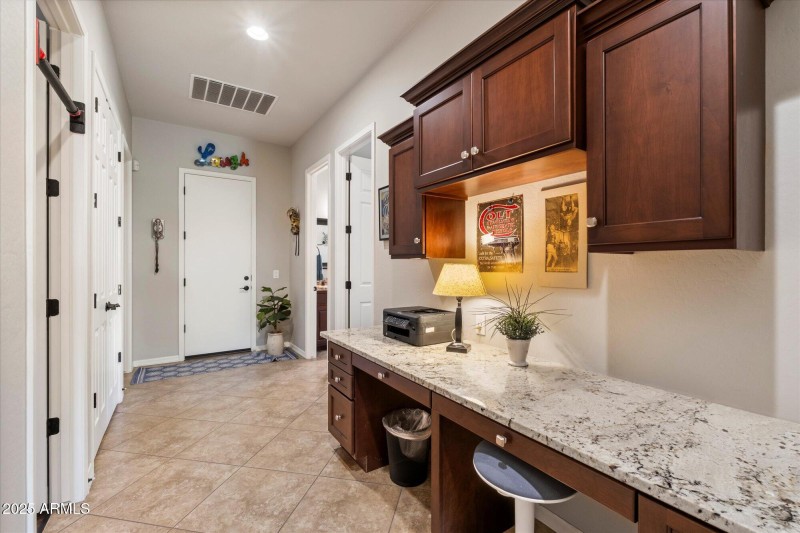 hall desk, lots of options for use