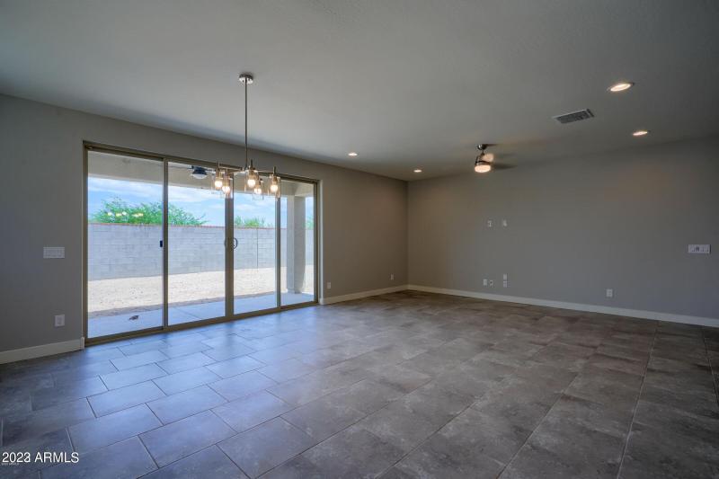 20220513044825096384000000-o