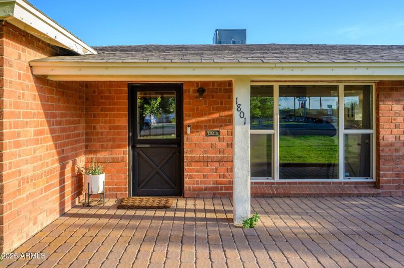 1-web-or-mls-Montebello-1