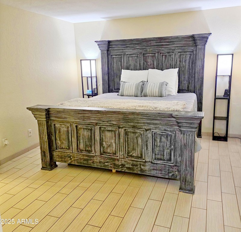 LARGE PRIMARY SUITE