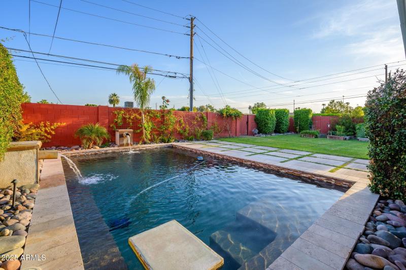 17-web-or-mls-Montebello-24