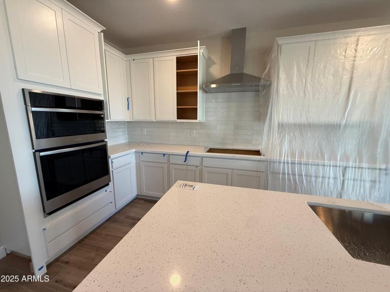 SR35 - Lot 164 Kitchen