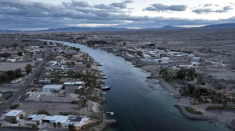 13c101b9-54c8-483d-bf98-93c7ec53e2d3