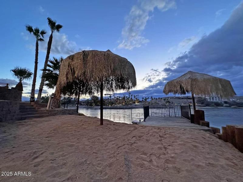 50b43340-749c-4a9b-ab9f-b6e52b84fa22