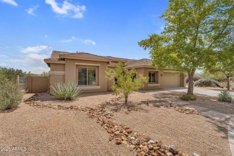 2-web-or-mls-5544 E Dusty Wren Dr 01