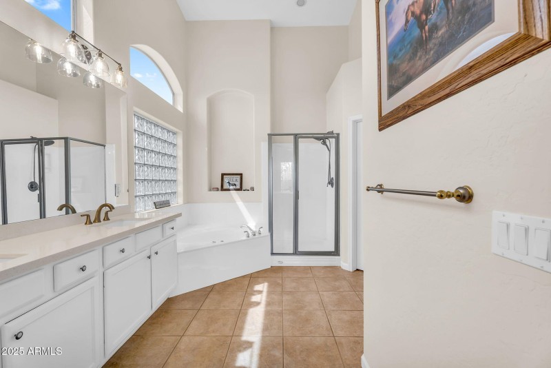 43-web-or-mls-5544 E Dusty Wren Dr 41