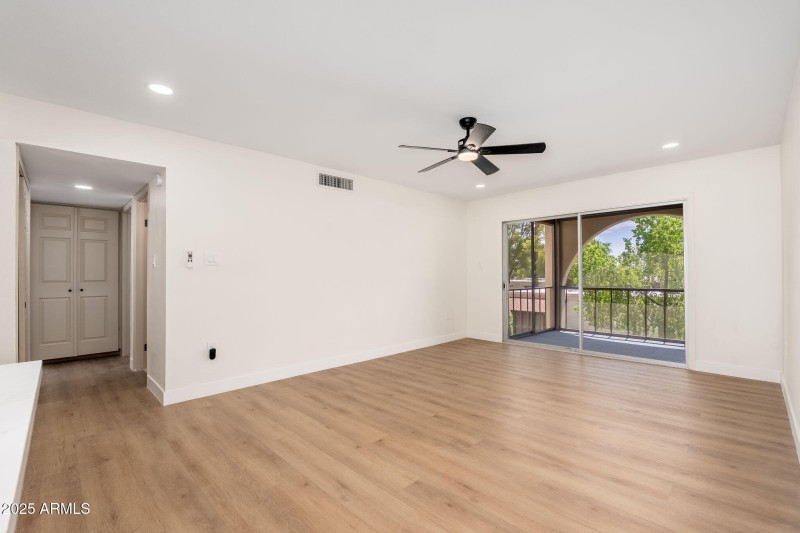 131 N Higley Rd UNIT 215 - 08