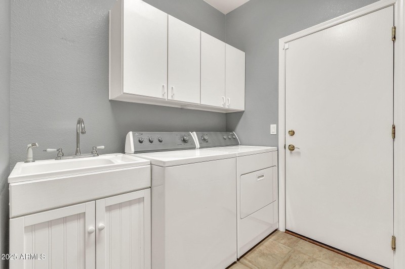 Laundry Washer/Dryer