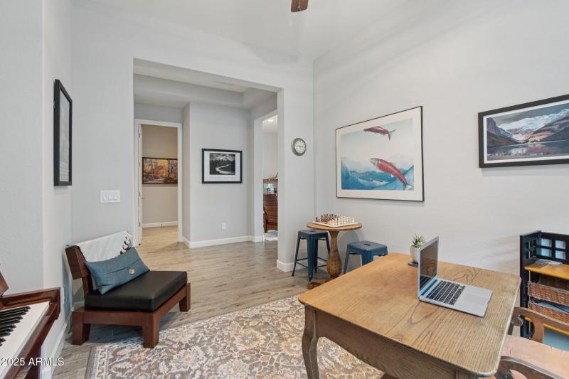 27-web-or-mls-W Montansoro Ln-S2708-025