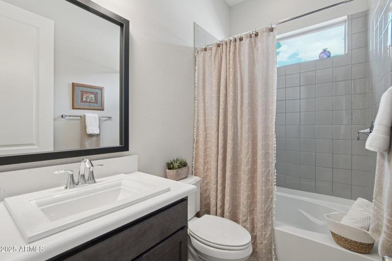 29-web-or-mls-W Montansoro Ln-S2708-027