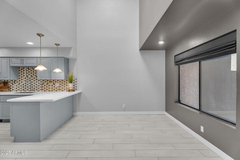 16-web-or-mls-Forest Ave-16