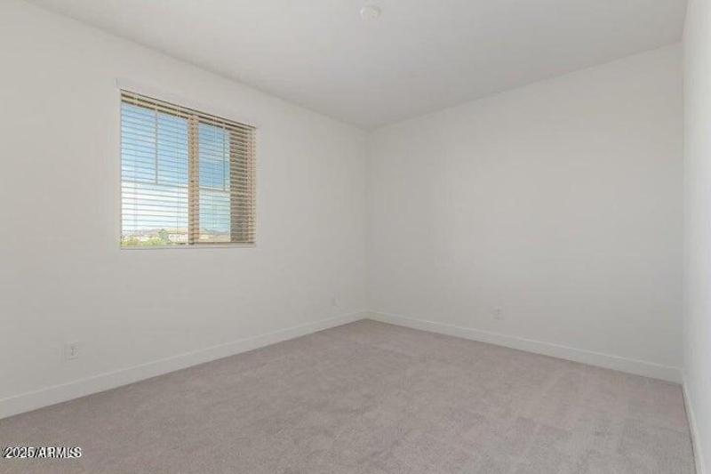 20241014195401369251000000-o