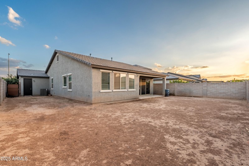 11670 W Parkway Ln Avondale AZ 85323-8