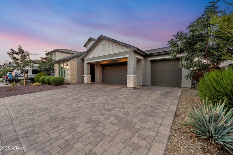 11670 W Parkway Ln Avondale AZ 85323-2 c