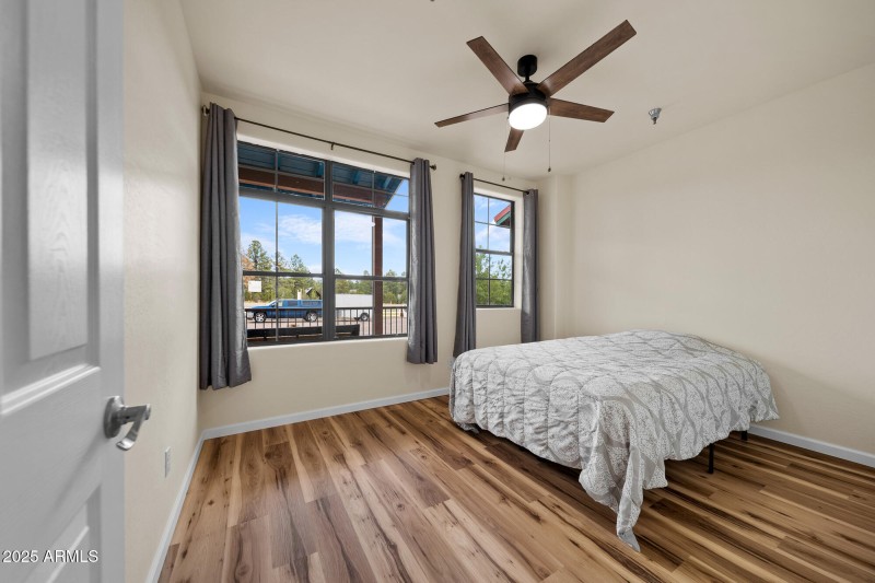 twinflamerem-28_(2000)