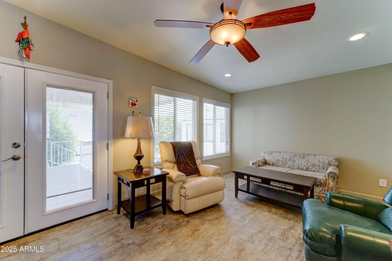 lots of natural light in AZ room