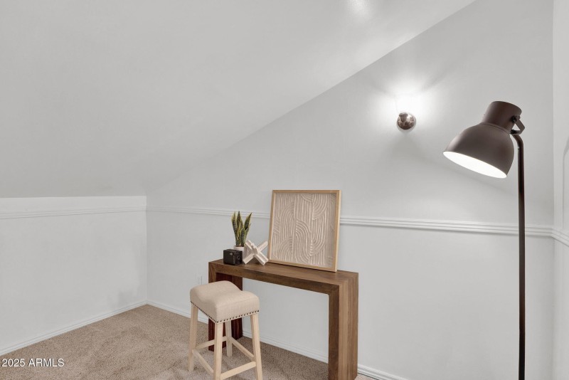 024_24-web-or-mls-25_415