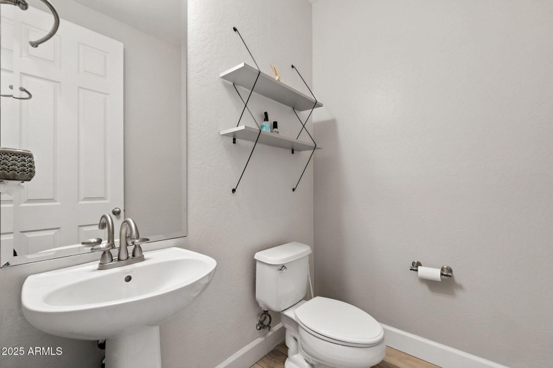 26-web-or-mls-Creekside-26