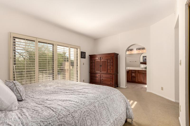 Mtnview Master Bed 2