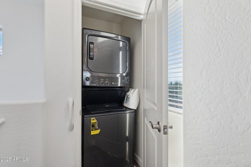 28-web-or-mls-240-w-juniper-ave-unit-115