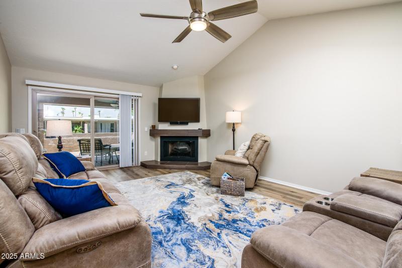 Family Rm new fireplace tile