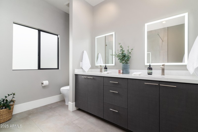 Dual Vanities in Secondary Bath