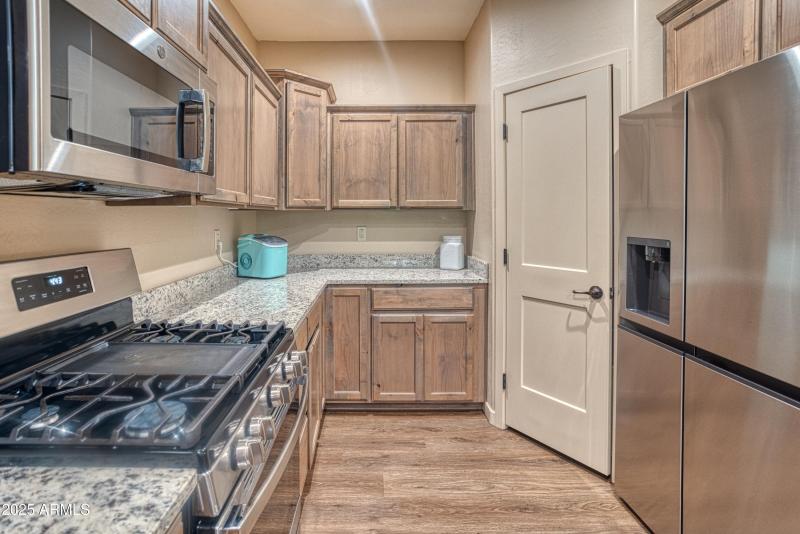 PAX_0292_AuroraHDR2019-edit