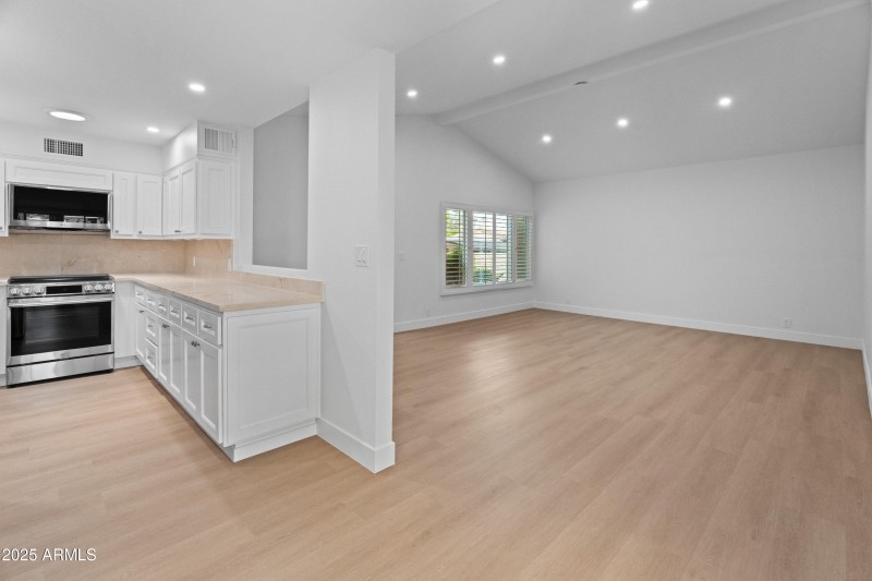 4800 N 68th St Unit 292-18