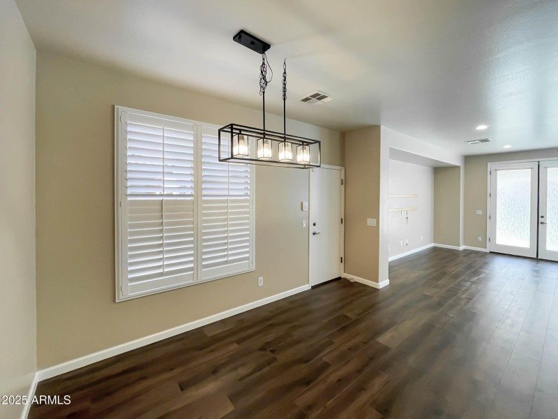 3829 E Morelos St-26