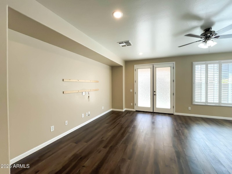 3829 E Morelos St-31