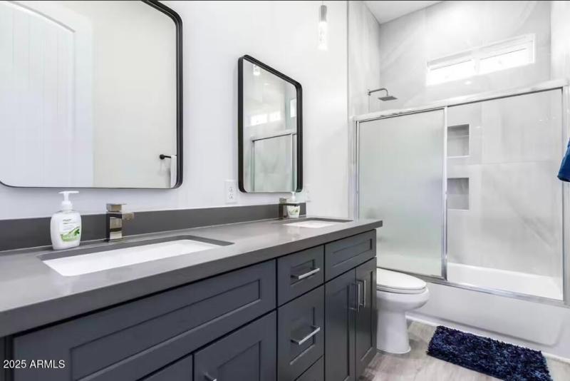 Screen Shot 2025-08-28 at 12.55.21 PM