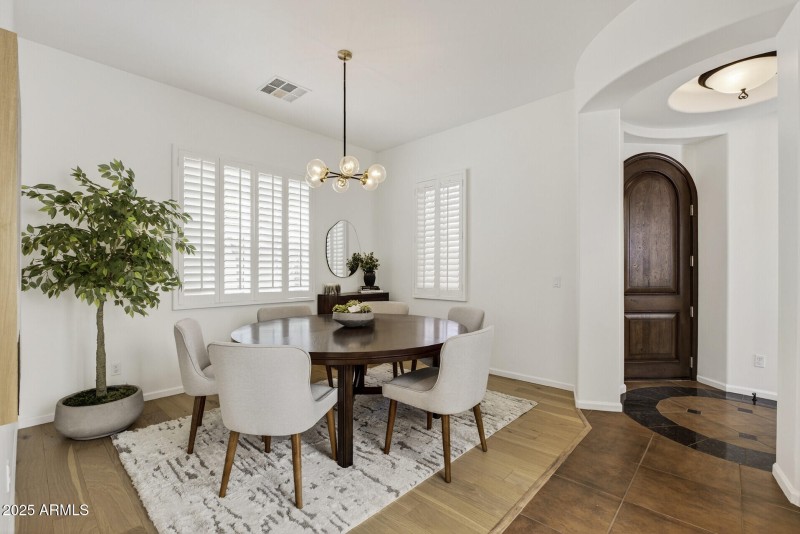 14_28803_N_68th_Dr14_mls