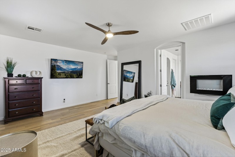 36_28803_N_68th_Dr36_mls