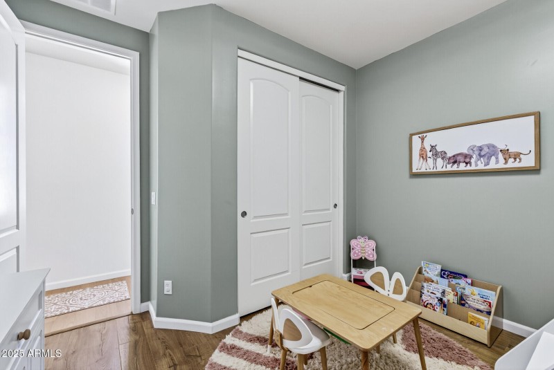 45_28803_N_68th_Dr45_mls